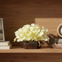 Artificial Waterplant White in Hexagon Pot